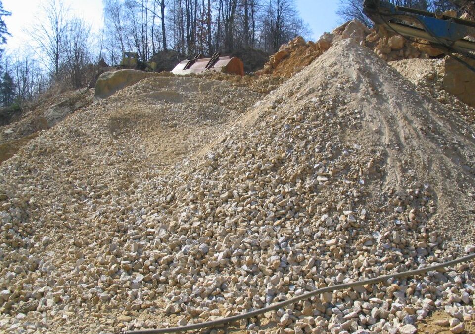 Porównanie kruszywa piaskowcowego z innymi rodzajami kruszyw